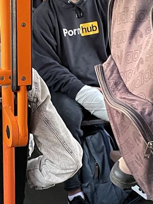 Pornhub-фап-гипс-6900098.jpg