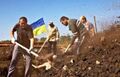 Легше самим побудувати аніж дочекатися від керманичів
